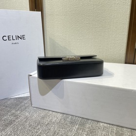 Celine CHAIN SHOULDER BAG Ранневесенняя коллекция Короткая сумка 