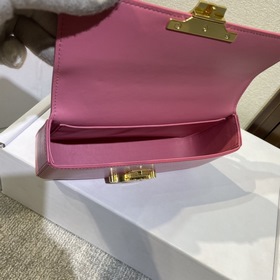 Celine CHAIN SHOULDER BAG Ранневесенняя коллекция Короткая сумка 