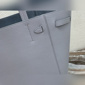 Celine Маленькая сумка из мягкой кожи с зернистой текстурой Артик