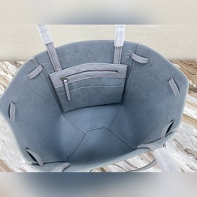 Celine Маленькая сумка из мягкой кожи с зернистой текстурой Артик