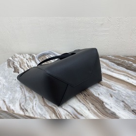 Celine Маленькая сумка из мягкой кожи с зернистой текстурой Артик