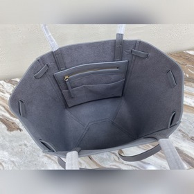Celine Маленькая сумка из мягкой кожи с зернистой текстурой Артик
