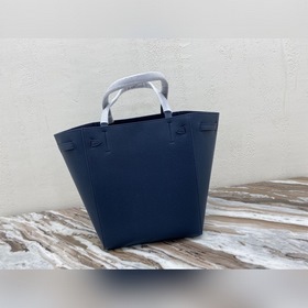 Celine Маленькая сумка из мягкой кожи с зернистой текстурой Артик