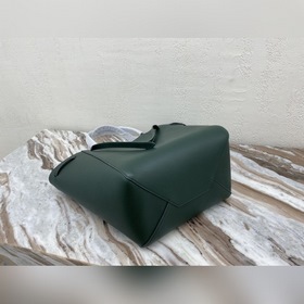 Celine Маленькая сумка из мягкой кожи с зернистой текстурой Артик