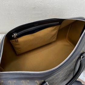 Средняя сумка Celine из кожи с логотипом Черный Артикул： 190662CE
