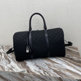 Средняя сумка Celine из кожи с вышитым логотипом Черный Артикул：