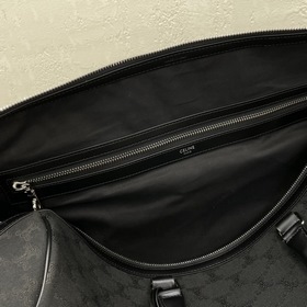 Средняя сумка Celine из кожи с вышитым логотипом Черный Артикул： 