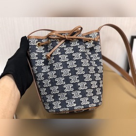 CELINE Сумка с вышивкой Triumphal Arch Сумка из джинсовой ткани с