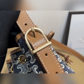 CELINE Сумка с вышивкой Triumphal Arch Сумка из джинсовой ткани с