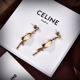 Новые серьги Celine Необычный дизайн, полный индивидуальности, к