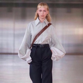 CELINE Lemaire минималистичные сережки из металла в холодном стил