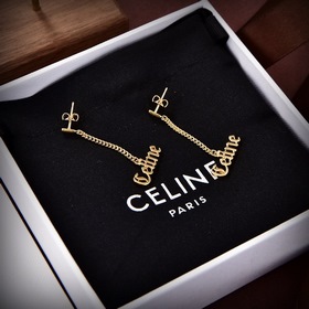 Новые серьги-гвоздики Celine Необычный дизайн, полный индивидуаль
