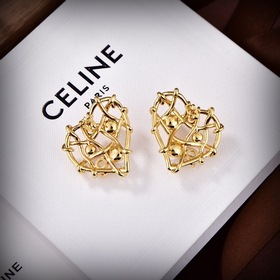 Новые серьги-гвоздики Celine Необычный дизайн, полный индивидуаль