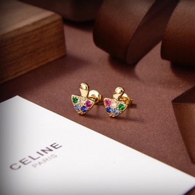 Новые золотые серьги-гвоздики Celine Необычный дизайн, полный ин