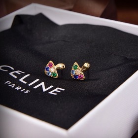 Новые золотые серьги-гвоздики Celine Необычный дизайн, полный ин