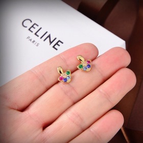 Новые золотые серьги-гвоздики Celine Необычный дизайн, полный ин