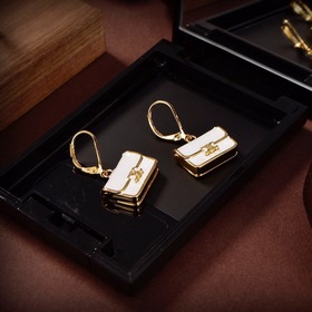 Серьги Celine виде золотых капель Новинка PRECLOUS. Простые и мод
