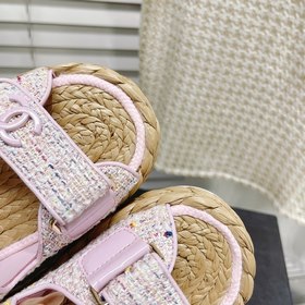 CHANEL Классические сандалии на липучках Очень красивый и нежный 