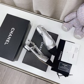 CHANEL Классическая модель на толстом каблуке с квадратным носком
