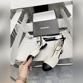 CHANEL Полуоткрытые туфли Mary Jane с двойным C Цвет： черный, бел