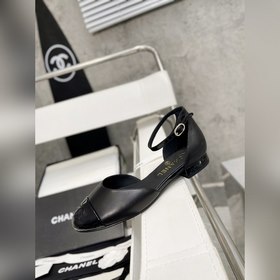 CHANEL Полуоткрытые туфли Mary Jane Сандалии с двойным C Цвет：