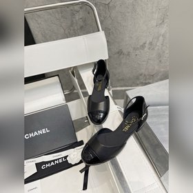 CHANEL Полуоткрытые туфли Mary Jane Сандалии с двойным C Цвет：