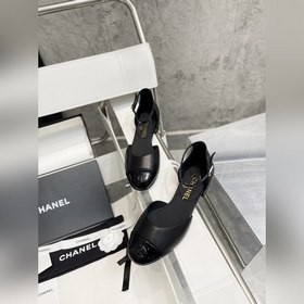 CHANEL Полуоткрытые туфли Mary Jane Сандалии с двойным C Цвет：