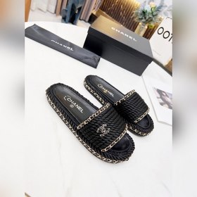 CHANEL Новинка весны-лета от Chanel： сандалии с цепочками верево