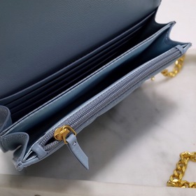 CHANEL Франк серия мини-сумка на цепочке из кожи ягненка Размеры 