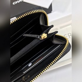 Кожаный кошелек Chanel, модель A1063, . Полностью из кожи, с безу