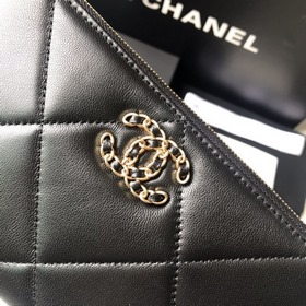 CHANEL &nbsp;19 серия сумочка из кожи ягненка Размер： 20x12,2