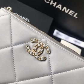 CHANEL 19 серия сумочка из кожи ягненка « » Размер： 20x12,2x1 см