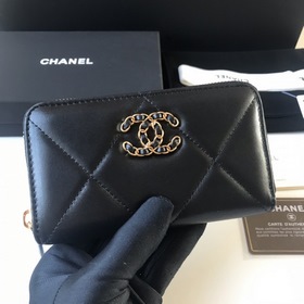 CHANEL Средний кошелек с застежкой-молнией и крупной клеткой, чер