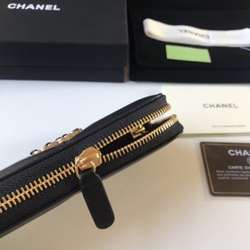 CHANEL Средний кошелек с застежкой-молнией и крупной клеткой, чер