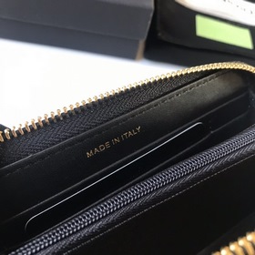 CHANEL Средний кошелек с застежкой-молнией и крупной клеткой, чер