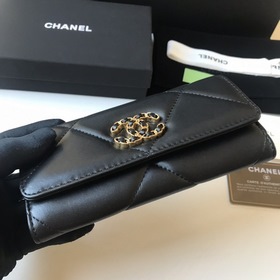 CHANEL &nbsp;Большая сумка с крышкой и клапаном &nbsp;Чер