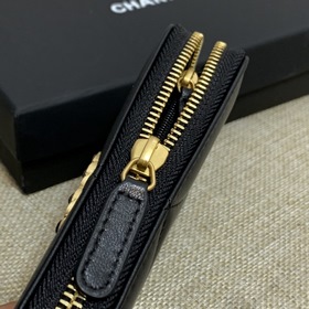 CHANEL &nbsp;Средняя сумка на молнии, клатч Увеличенный ромбо