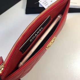 CHANEL &nbsp;Новая сумка Leboy Эта сумка имеет 6 карманов, ра