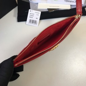 CHANEL &nbsp;Новая сумка Leboy Эта сумка имеет 6 карманов, ра