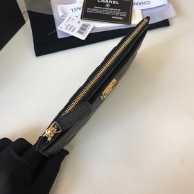 CHANEL Новая сумка Leboy, модель № 81254 Эта сумка имеет 6 карман
