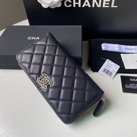 CHANEL Длинный кошелек с застежкой-молнией, клатч Кожа первого сл