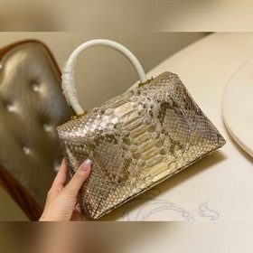 CHANEL Сумка из овечьей кожи, классическая модель Сумка с крышкой