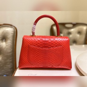 CHANEL Сумка из овечьей кожи, классическая модель Сумка с крышкой