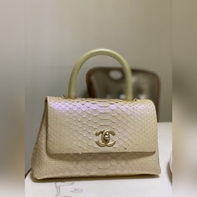 CHANEL Сумка из овечьей кожи, классическая модель Сумка с крышкой