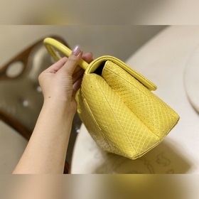 CHANEL Сумка из овечьей кожи, классическая модель Сумка с крышкой