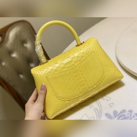 CHANEL Сумка из овечьей кожи, классическая модель Сумка с крышкой