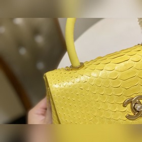 CHANEL Сумка из овечьей кожи, классическая модель Сумка с крышкой