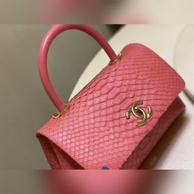 CHANEL Сумка из овечьей кожи, классическая модель Сумка с крышкой