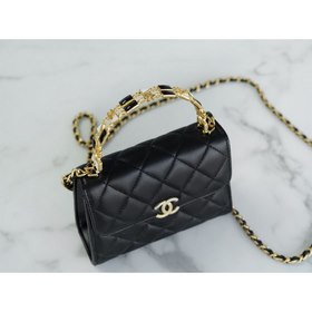 CHANEL Сумка с эмалевой ручкой и цепочкой  Самая красивая сумка 