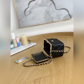 Chanel Импортная кожа ягненка Маленькая косметичка, модель 049850